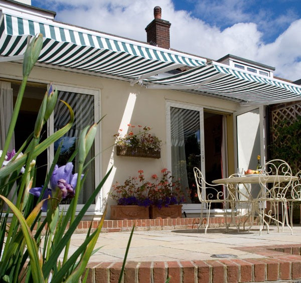 Primrose Awnings | Bungalow Awning Installation | Case Studies