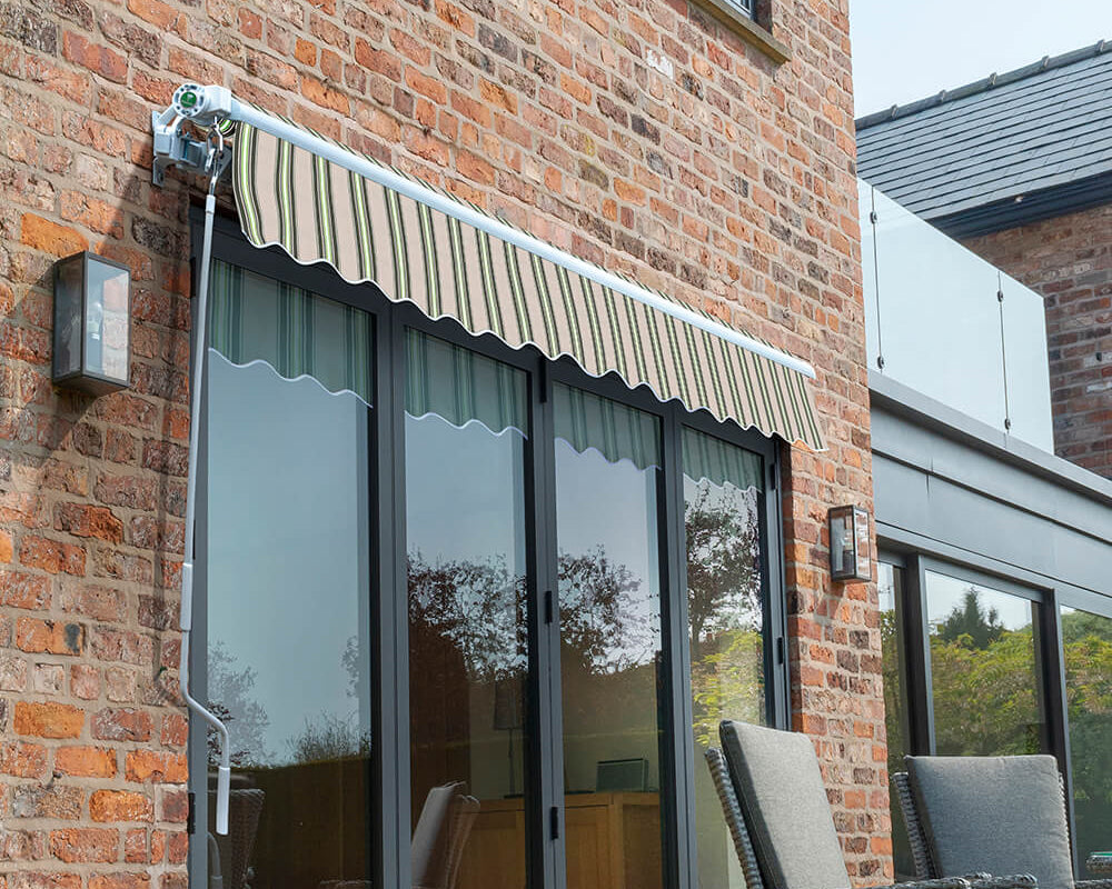 3m Budget Wireless Electric Awning, Multi Stripe